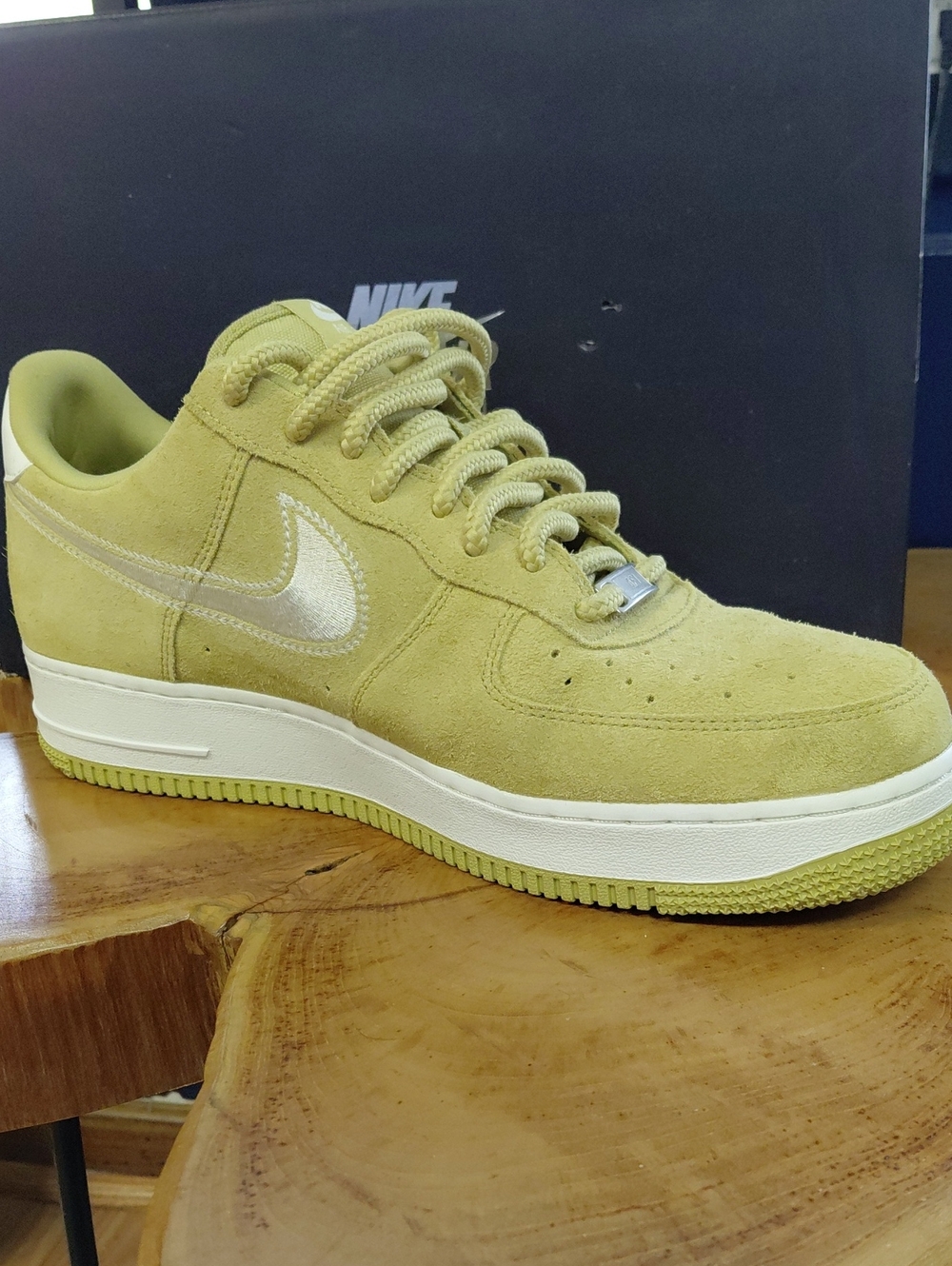 Nike Air Force 1 Low '07 LV8